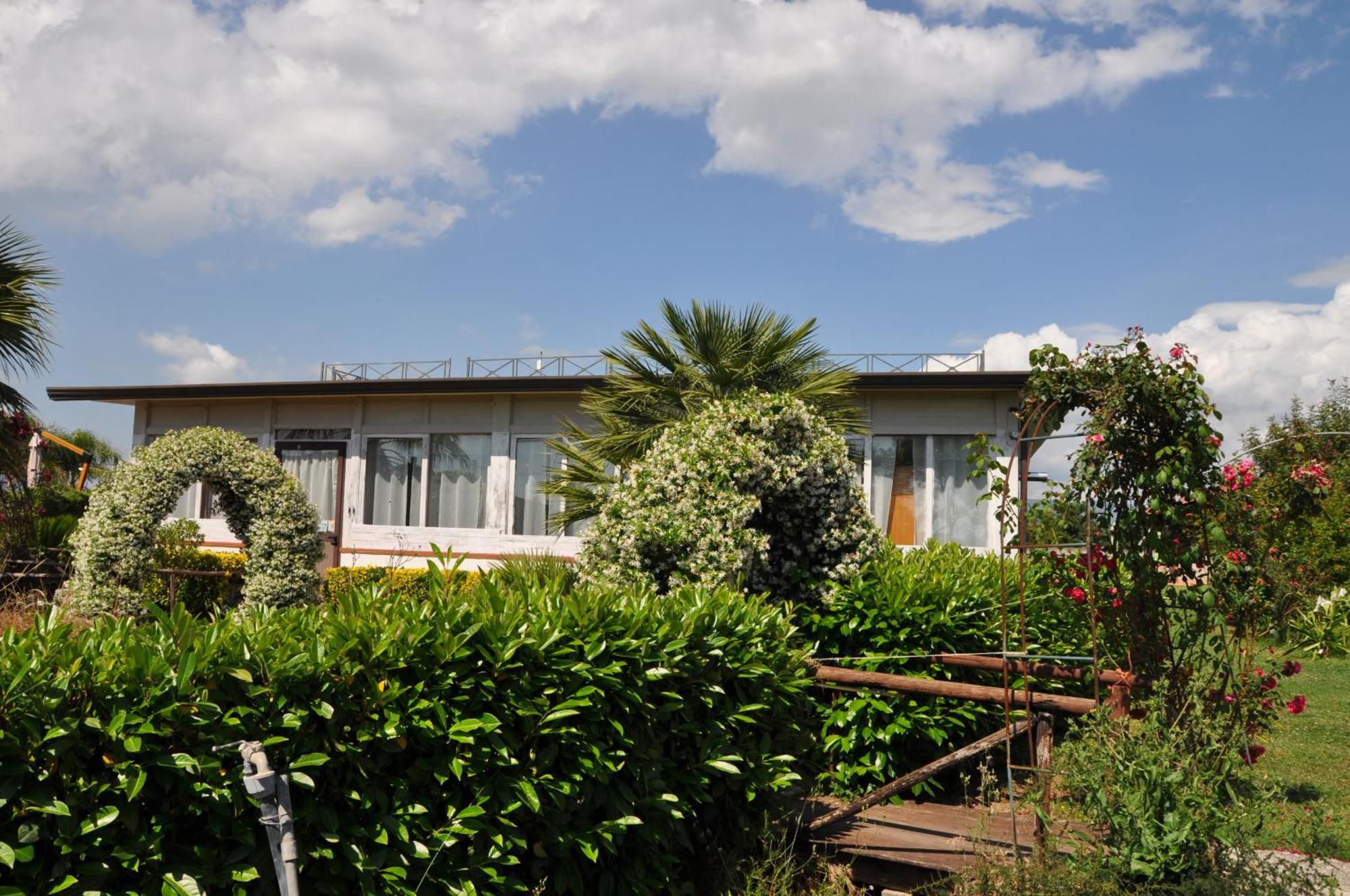 Agriturismo Borgo Baldassarre Villa Cellole Bagian luar foto